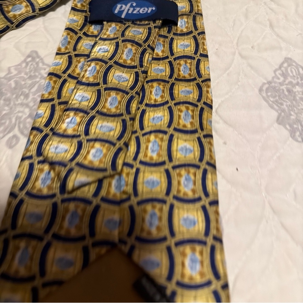 Pfizer Patterned Tie - Picture 2 of 5